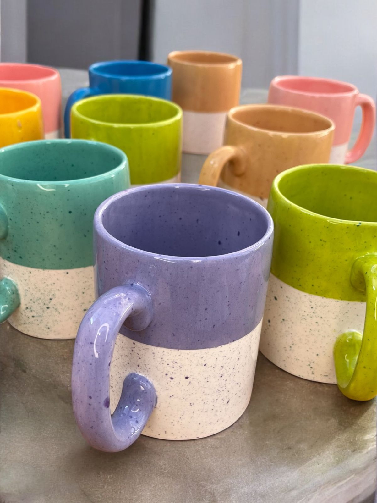 Caneca Dualidade em Cerâmica Artesanal 350 ML Viena